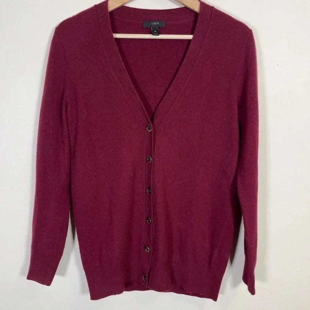 J.CREW  | V-NECK CARDIGAN IN MAROON